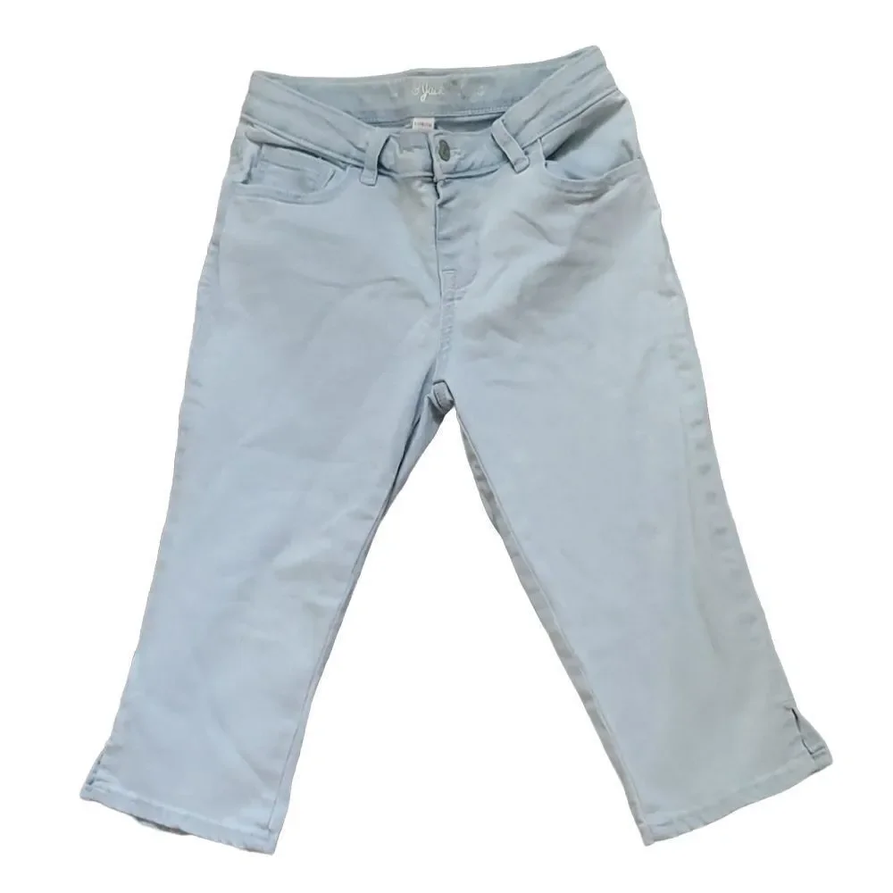 Cat & Jack Girls Size 10/12 Light Blue Super Stretch Capri Jeans